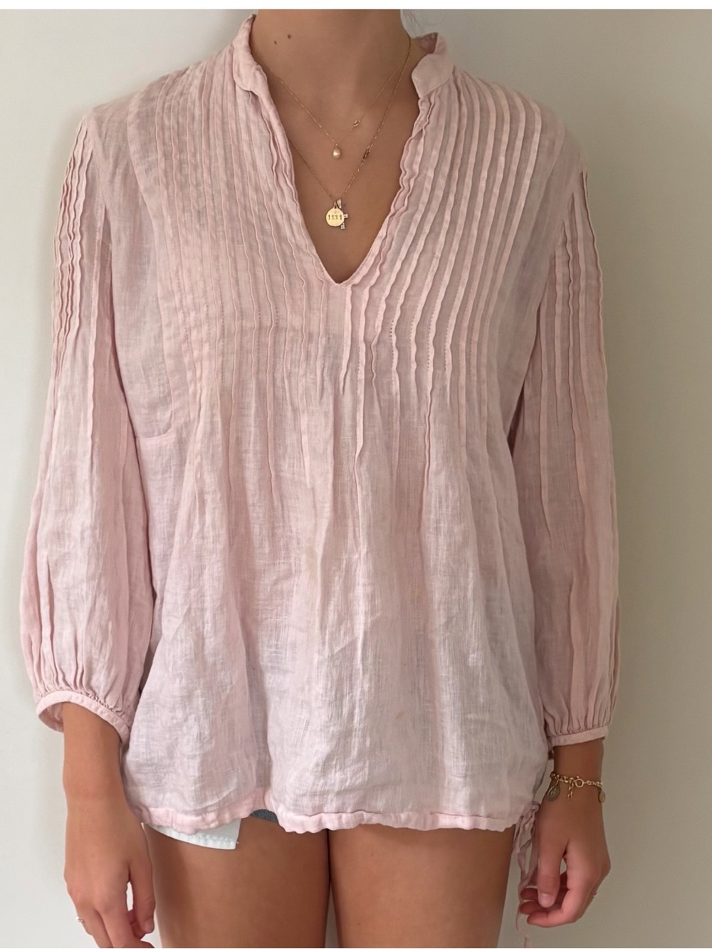 Women's Lightweight Pintuck V-Neck Blouse in Soft Pink